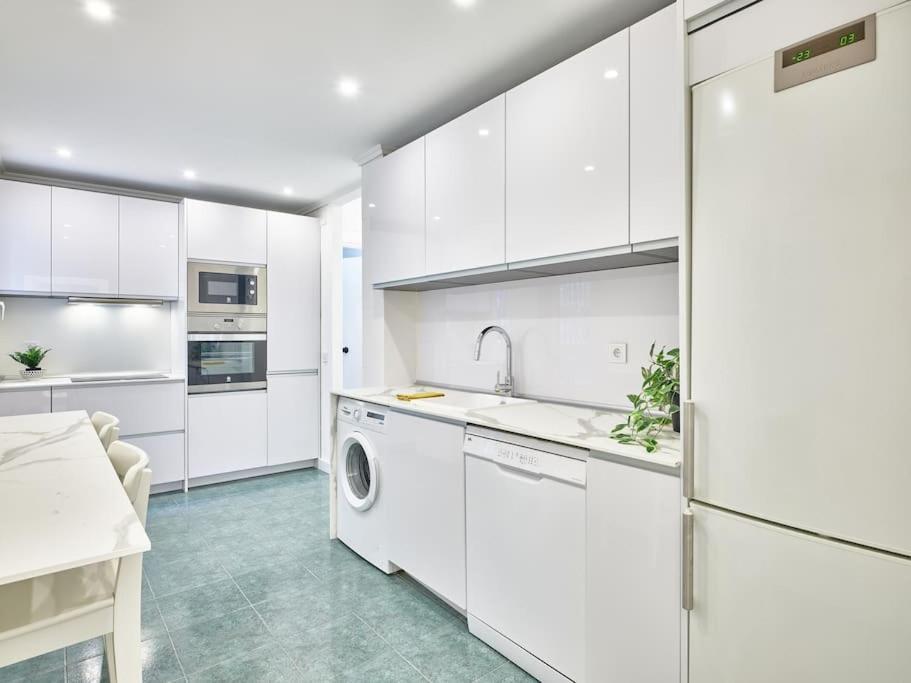 New.Apto-Ponzano. Luxe & Spacious 4Rooms 3Bathroom Madrid Buitenkant foto